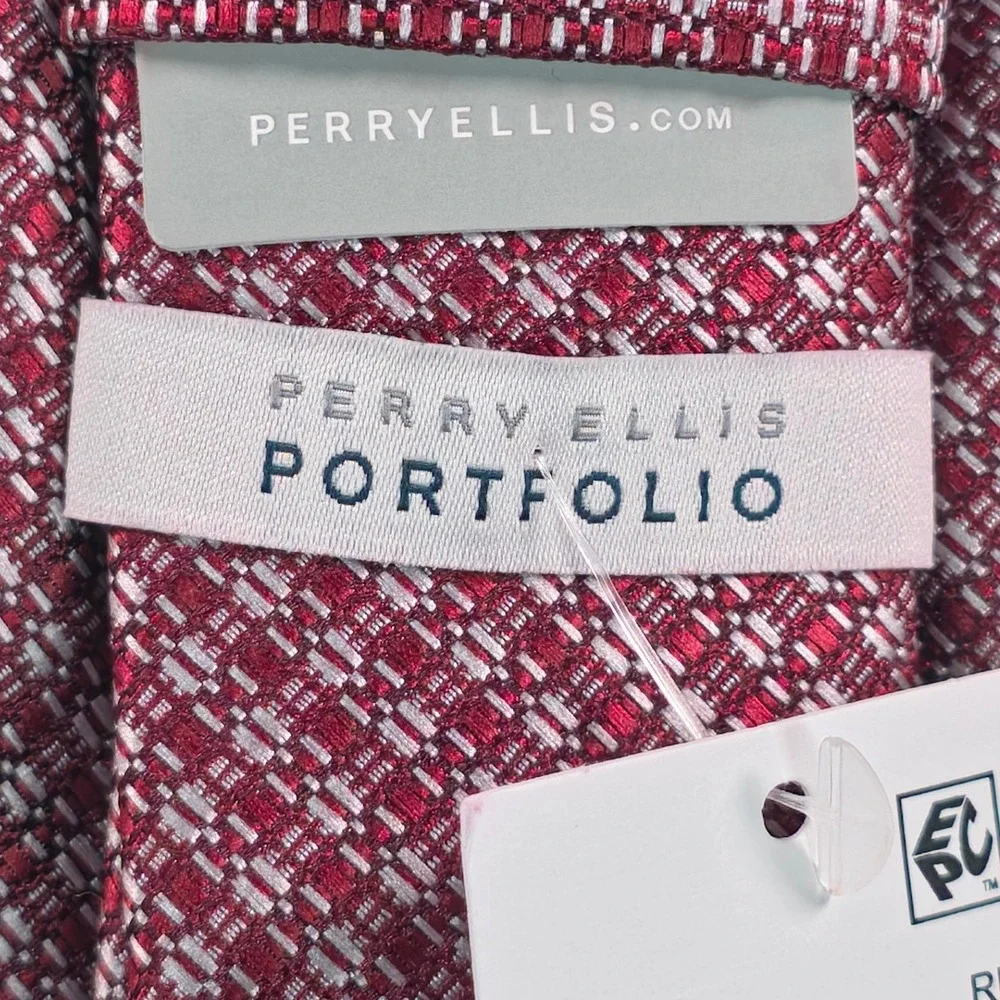 Perry Ellis Portfolio Mens Tie One Size Red Kallosa Textured Necktie NWT
